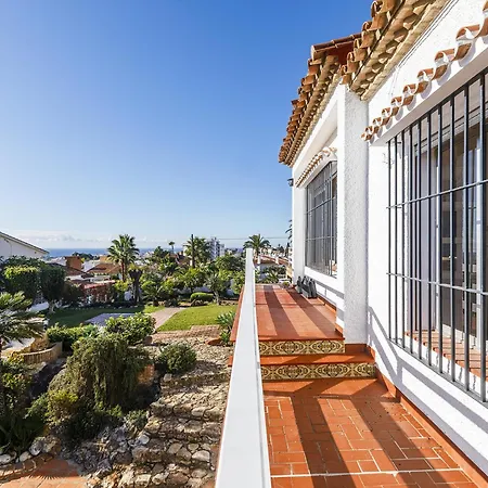 Tamarindos - Stunning With Private Pool & Outside Space- Lual Villa Nerja