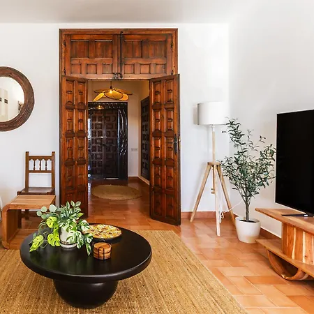 Tamarindos - Stunning With Private Pool & Outside Space- Lual Villa