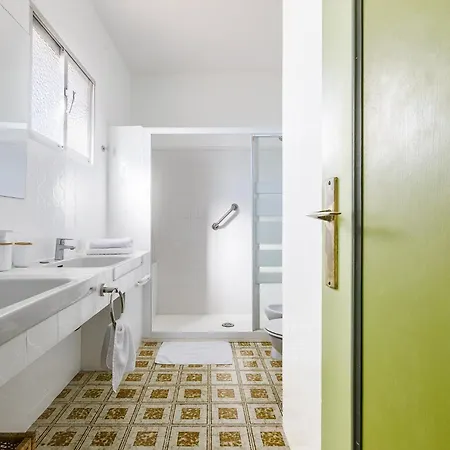 Villa Tamarindos - Stunning With Private Pool & Outside Space- Lual Nerja